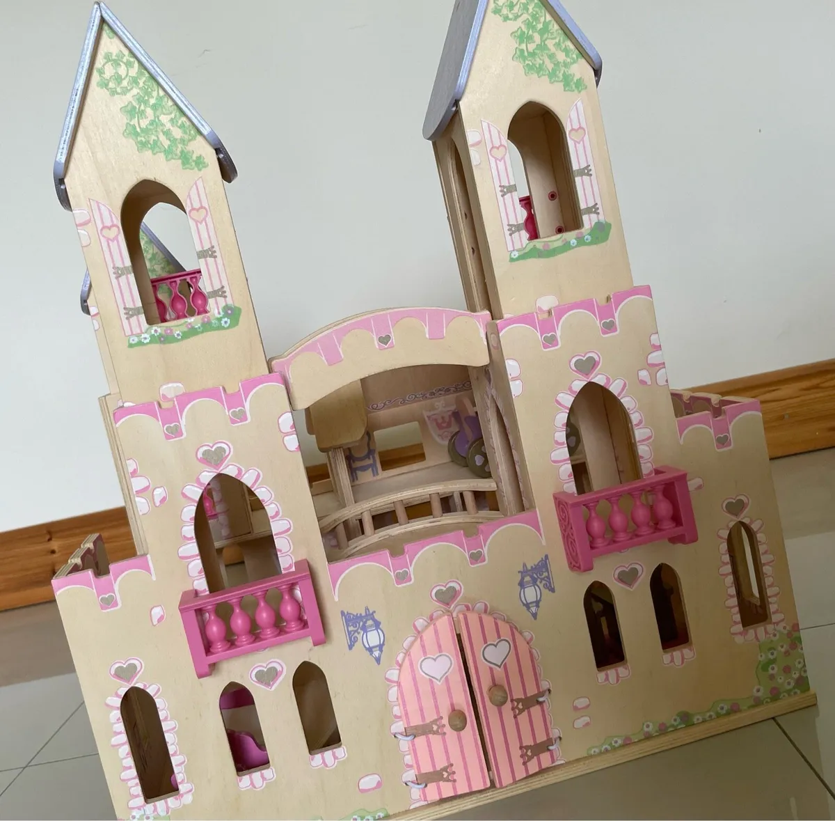 Kidcraft girls wooden castle dollhouse - Image 1