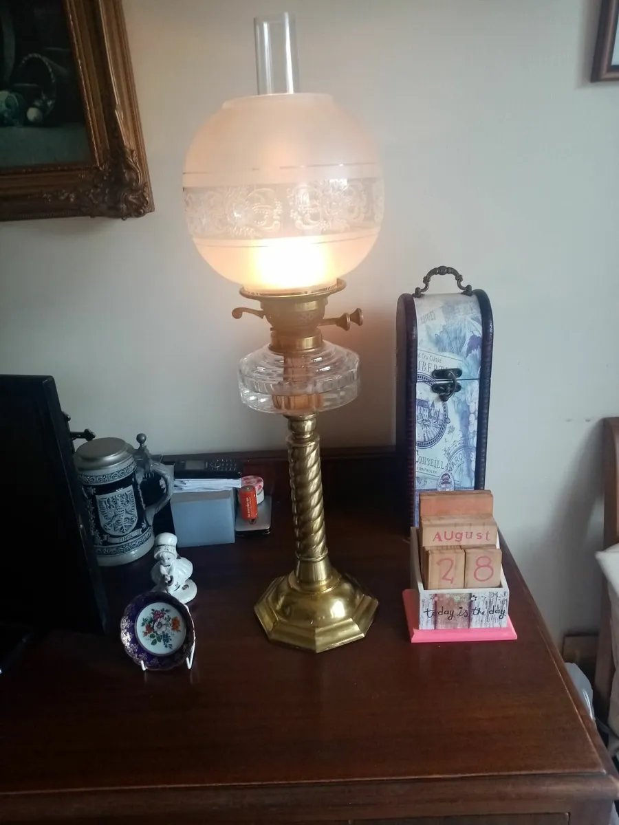 Vintage oil Lamp - Image 1