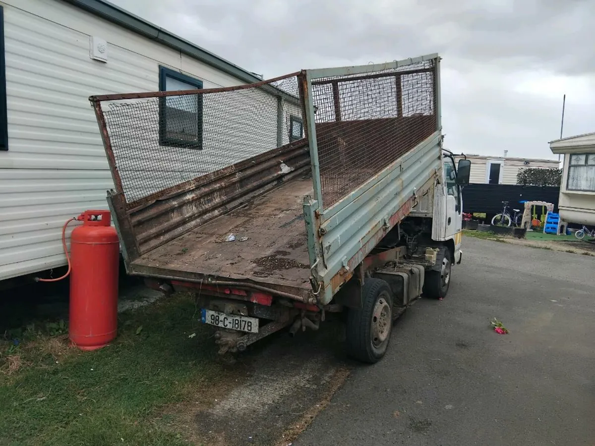Isuzu npr - Image 2