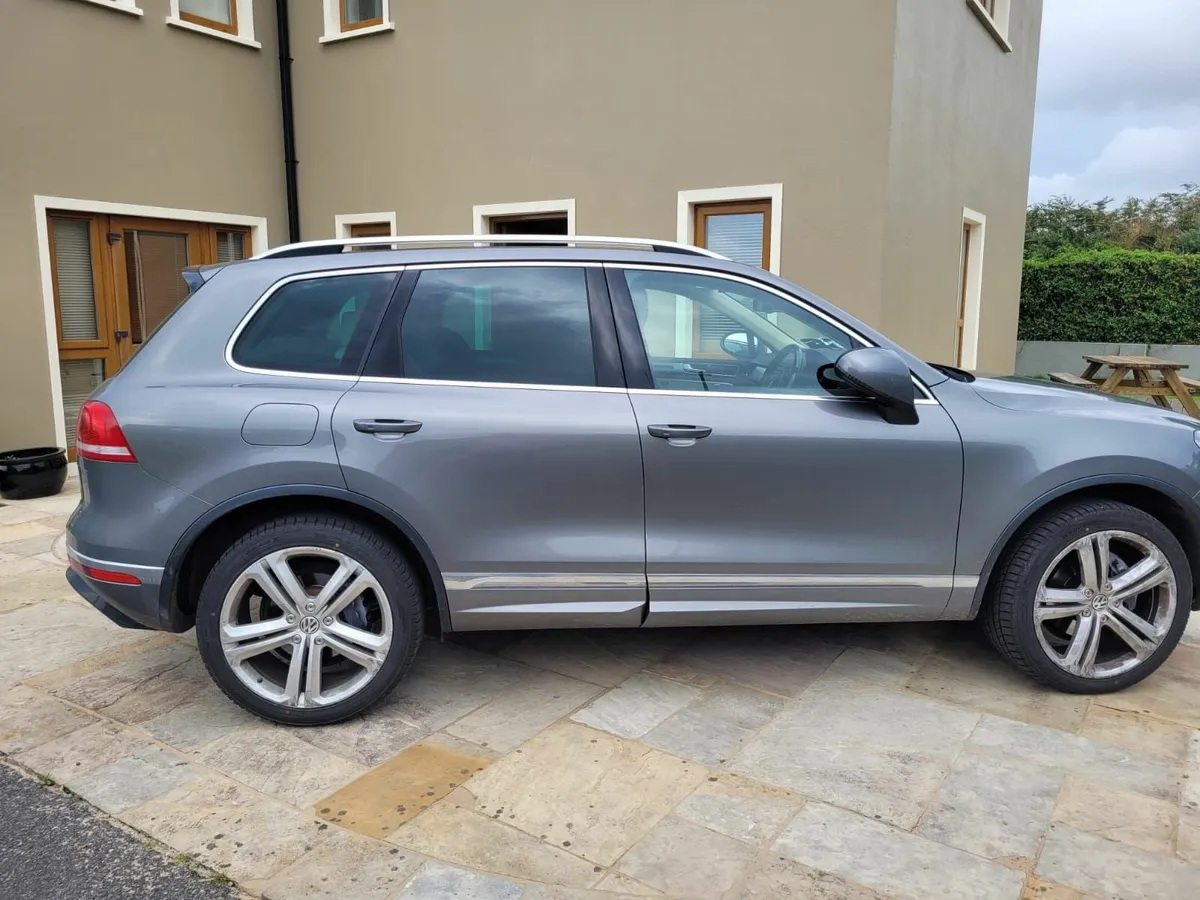 Volkswagen Touareg 2016 - Image 3
