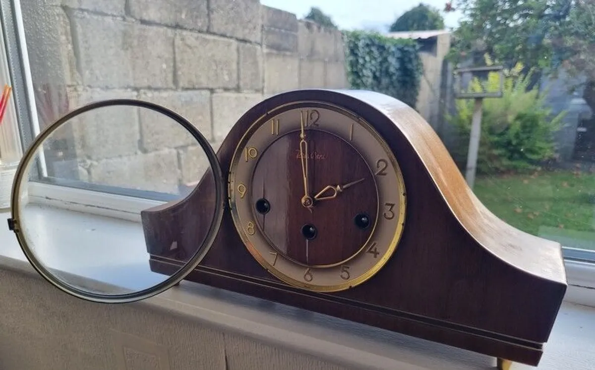 Vintage F.H.S Mantel clock - Image 1