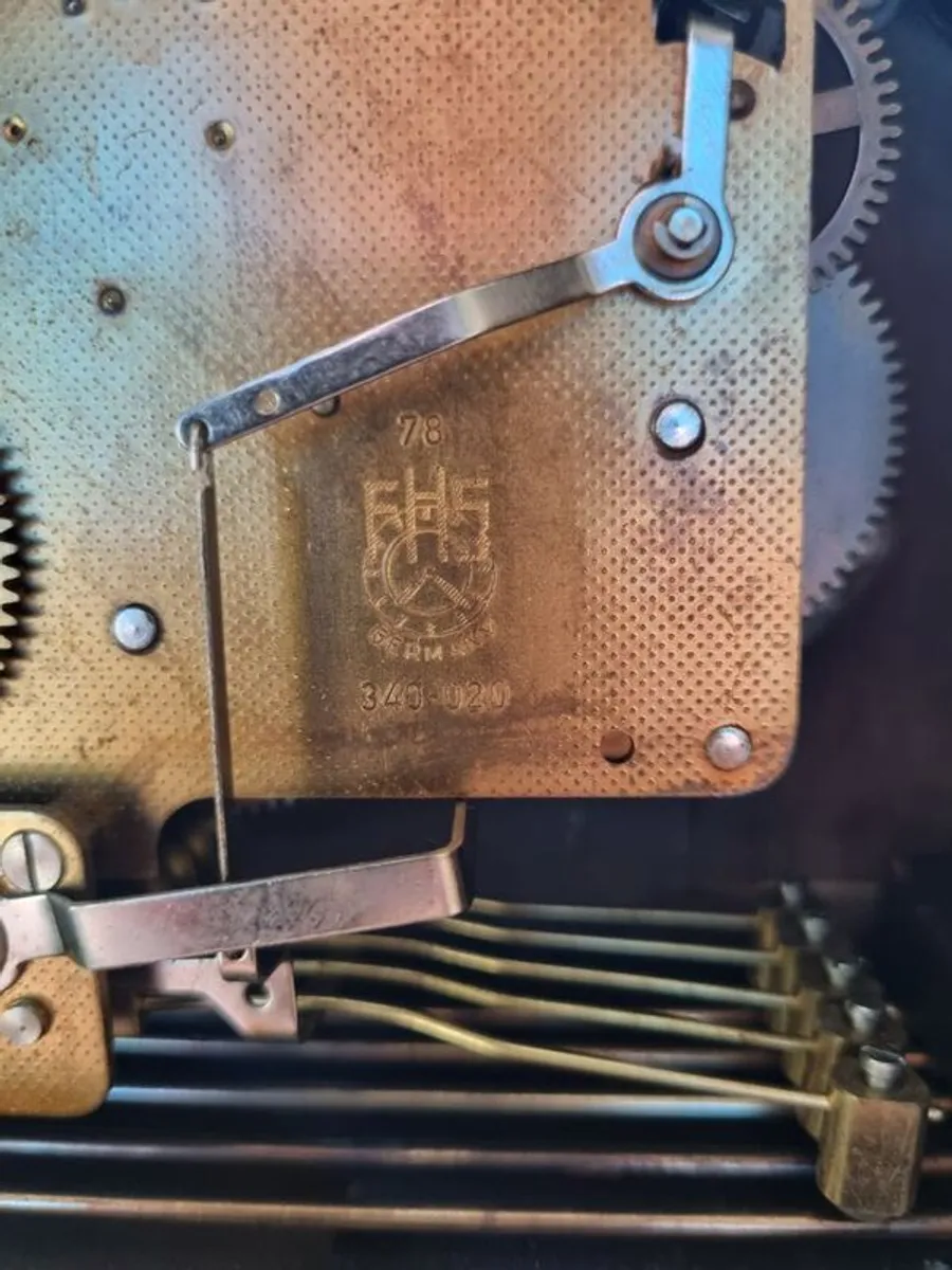 Vintage F.H.S Mantel clock - Image 4