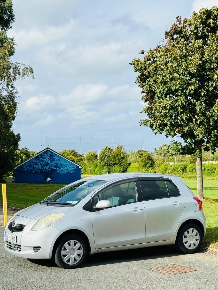 Toyota Vitz 2005 - Image 1