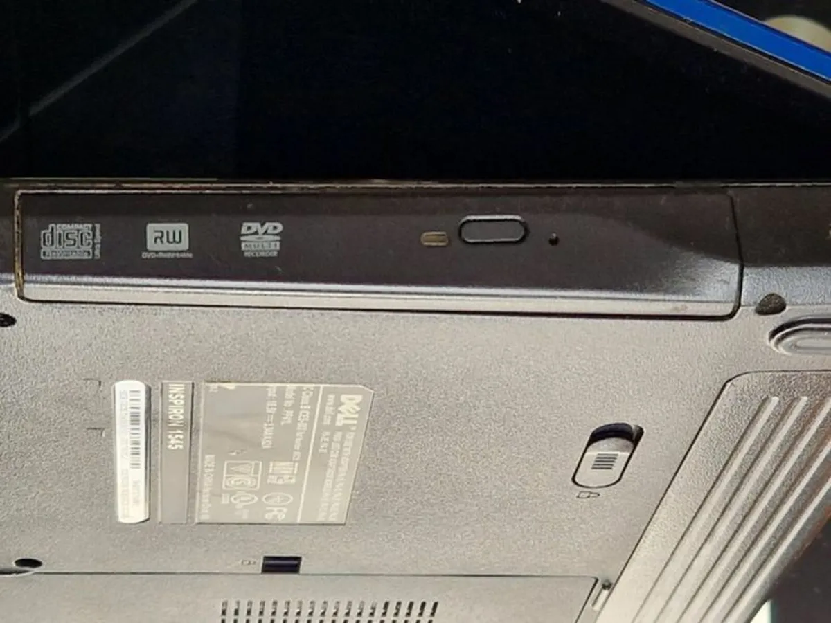 Dell Inspiron 1545 3GB RAM, 300GB HDD, Wins 7 Ulti - Image 3