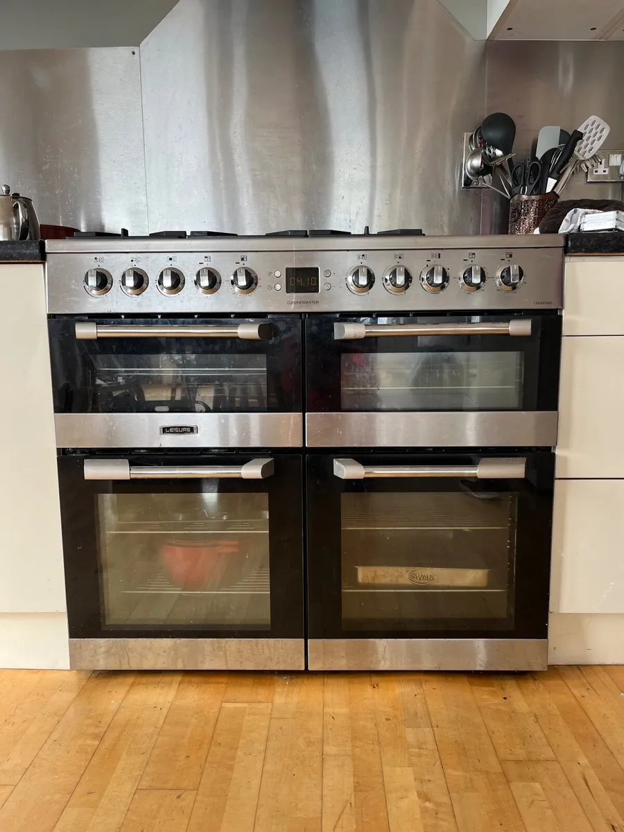 Kitchen Cooker c/w Hood & Dishwasher etc - Image 1