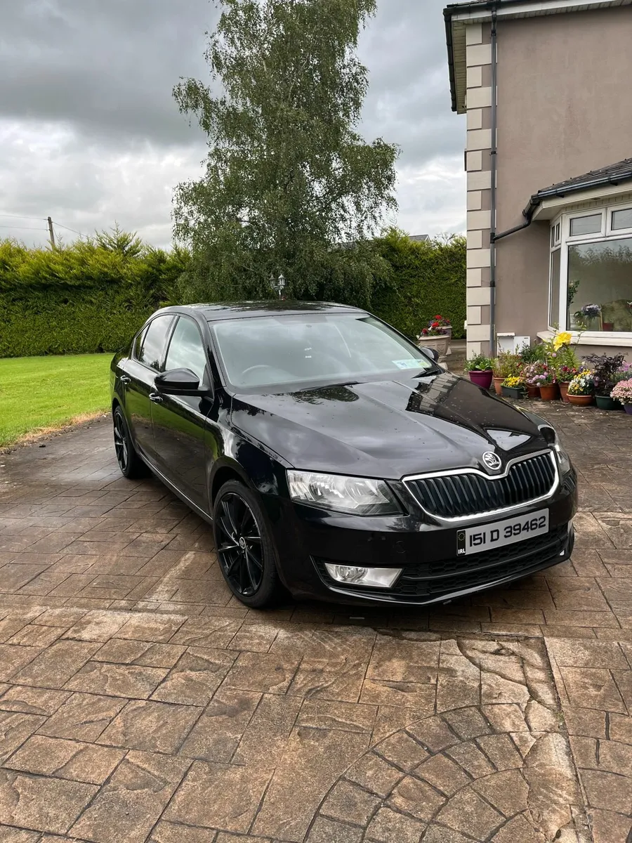 Skoda Octavia 2015 - Image 2
