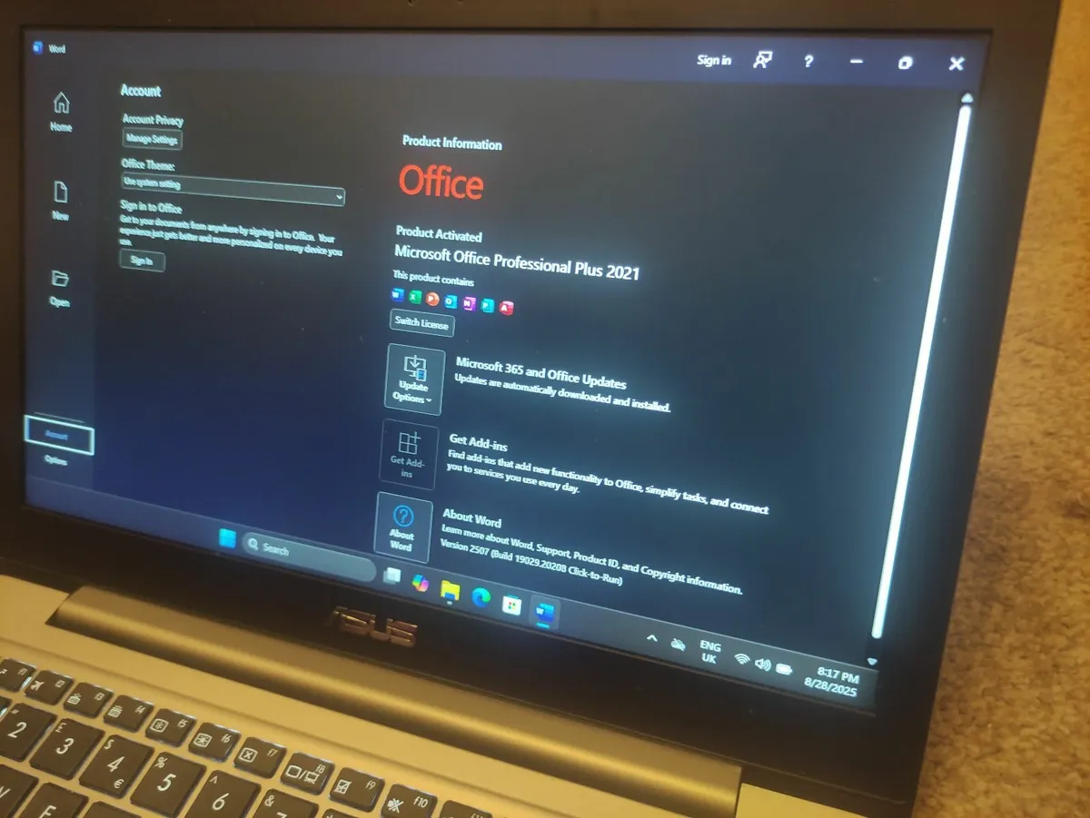 Asus ZenBook i3 SSD Microsoft Office - Image 4