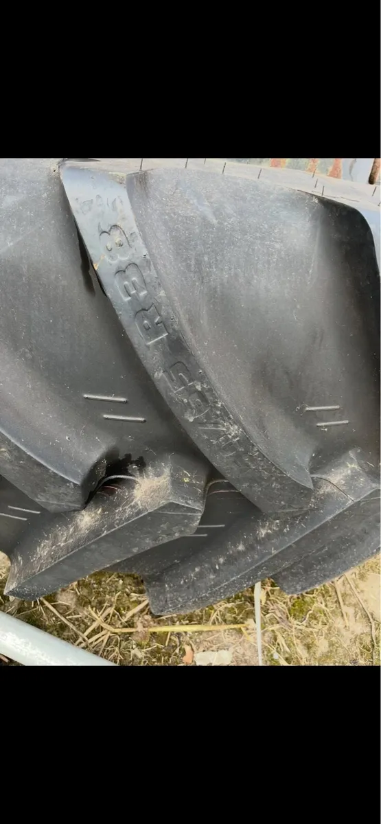 Tractor tyre - Image 1