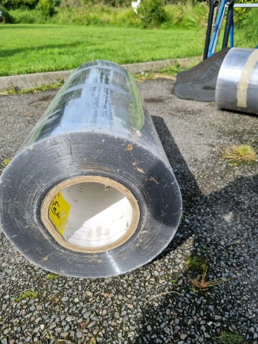 2 rolls of hard plastic - Image 1