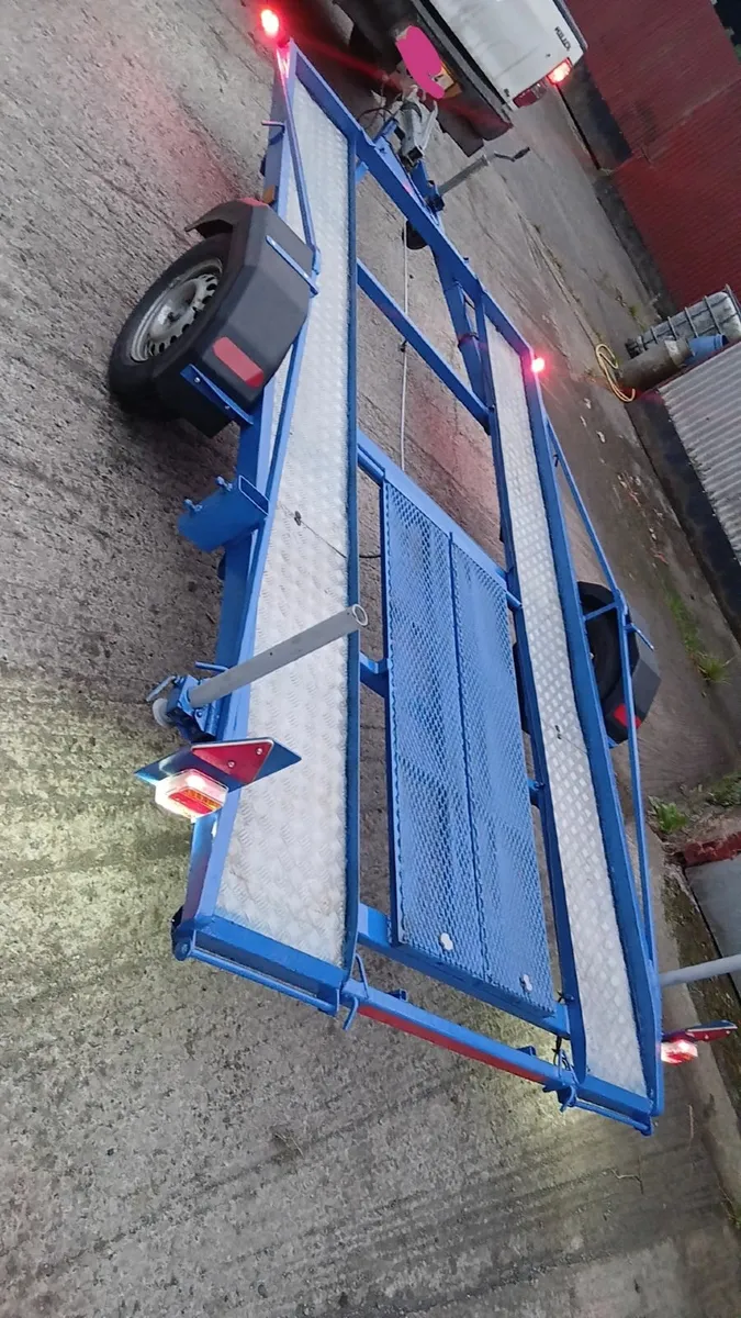 Car transporter - Image 1