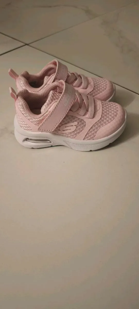 Toddler Skechers UK5/EU22 - Image 1