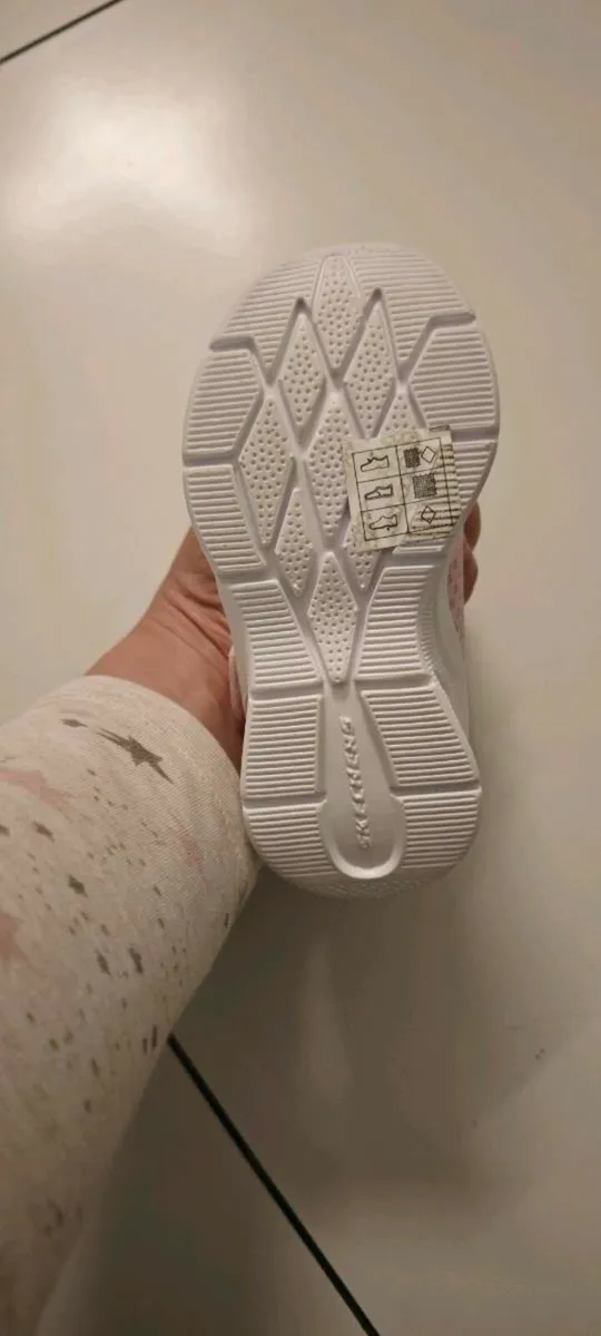 Toddler Skechers UK5/EU22 - Image 3