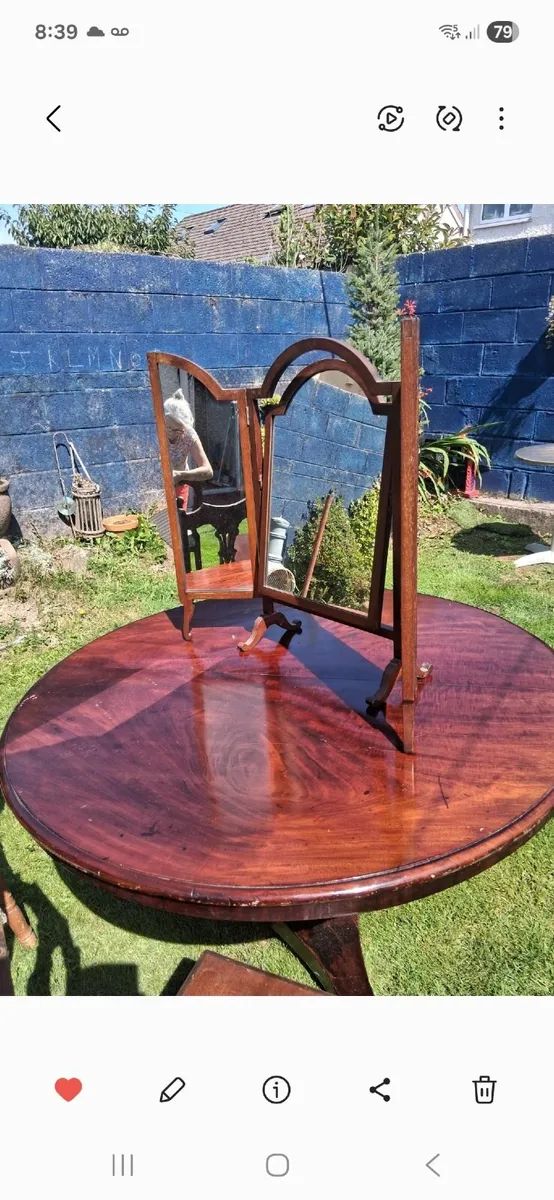 Mahogany round table