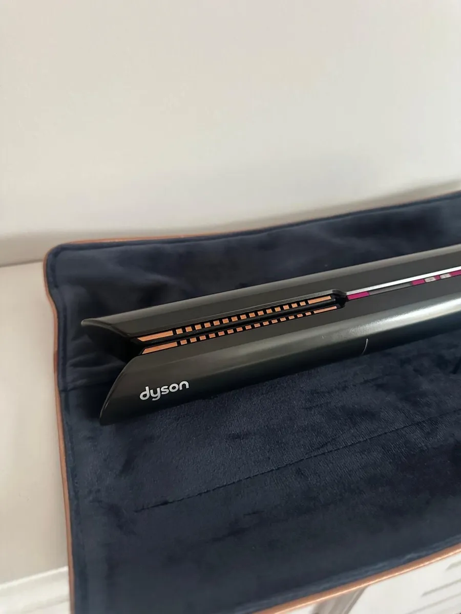 Dyson Straightener brand new - Image 3