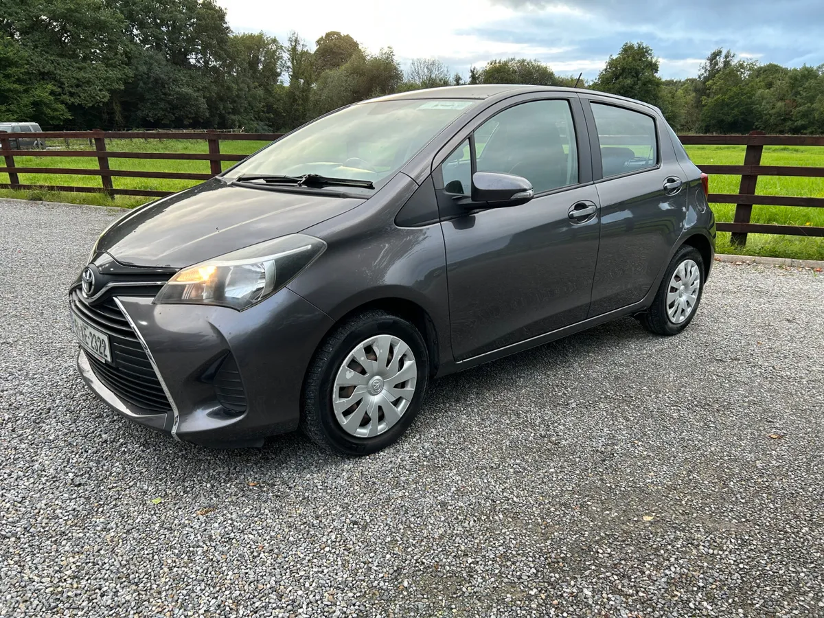 2015 Toyota Yaris Luna 1.0 5 door - Image 3