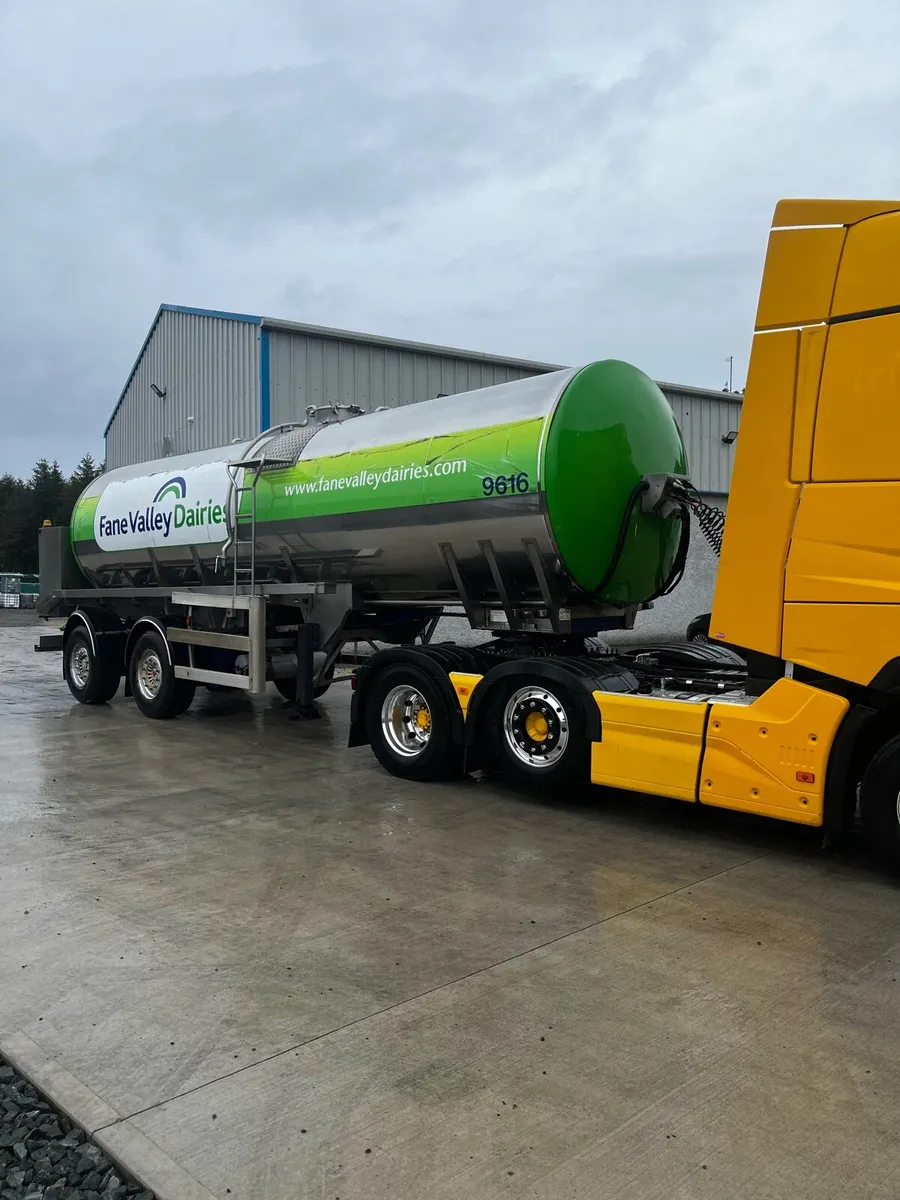 Milk tanker - Image 2