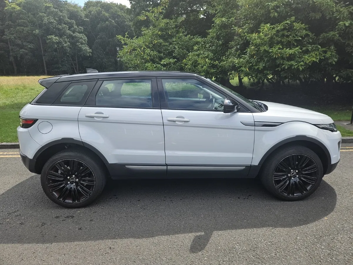 Land Rover Range Rover Evoque 2017 - Image 3