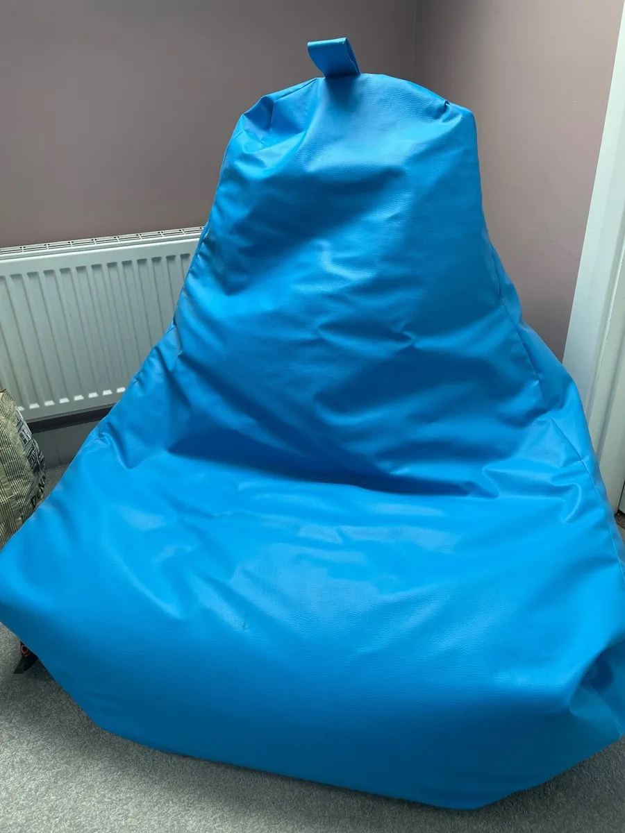 Bean bag chair for sale - Image 1