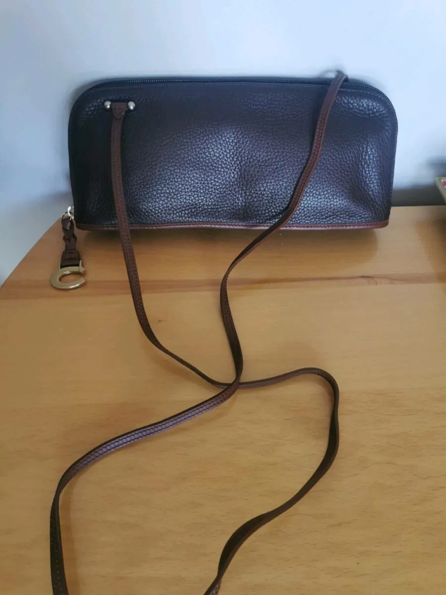 Chesnaeu real leather bags - Image 3