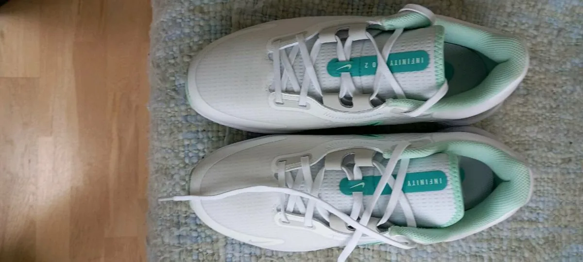 Golf shoes - Image 2