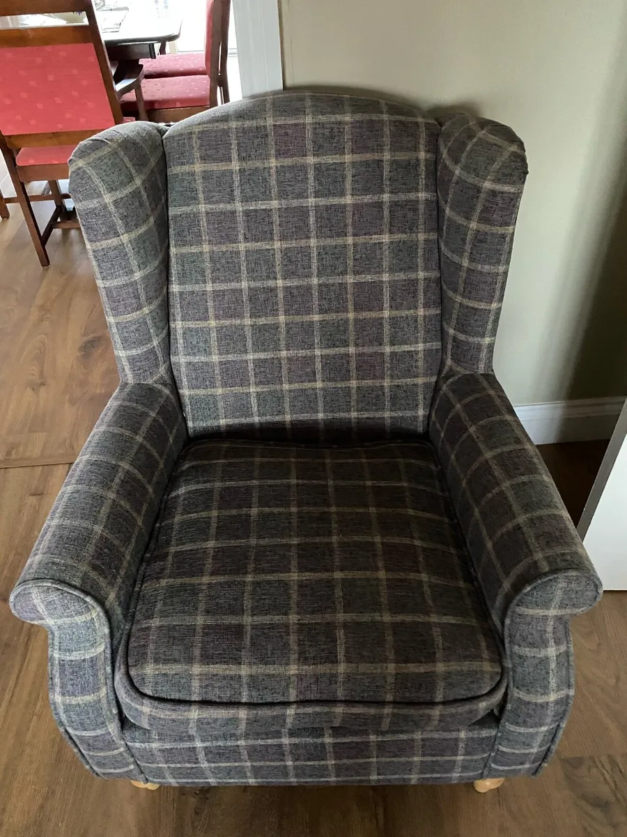 Queen Anne armchair - Image 4