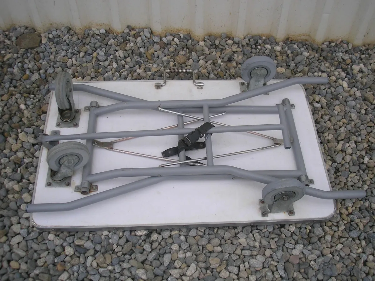 Foldable Grooming table - Image 3