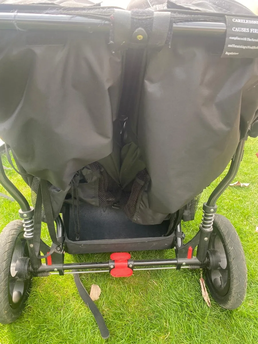 Out And About double buggy - Image 2