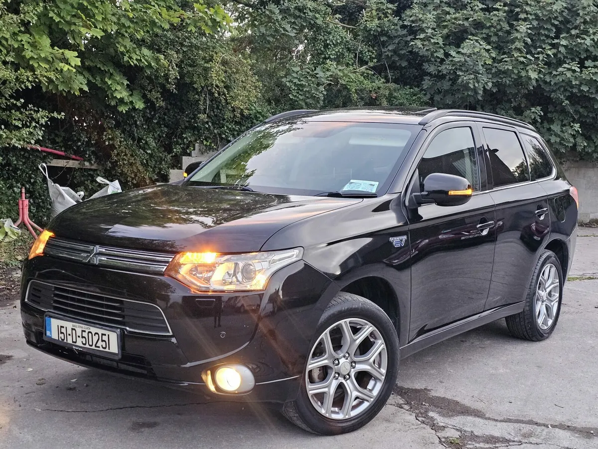 🔥 MITSUBISHI OUTLANDER 🔥 HYBRID 🔥 AUTOMATIC 🔥 - Image 2