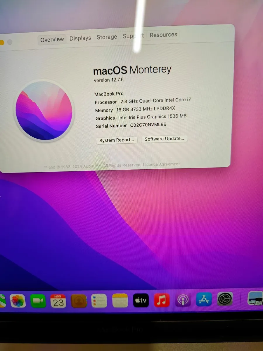 MacBook pro 13.3 - Image 2