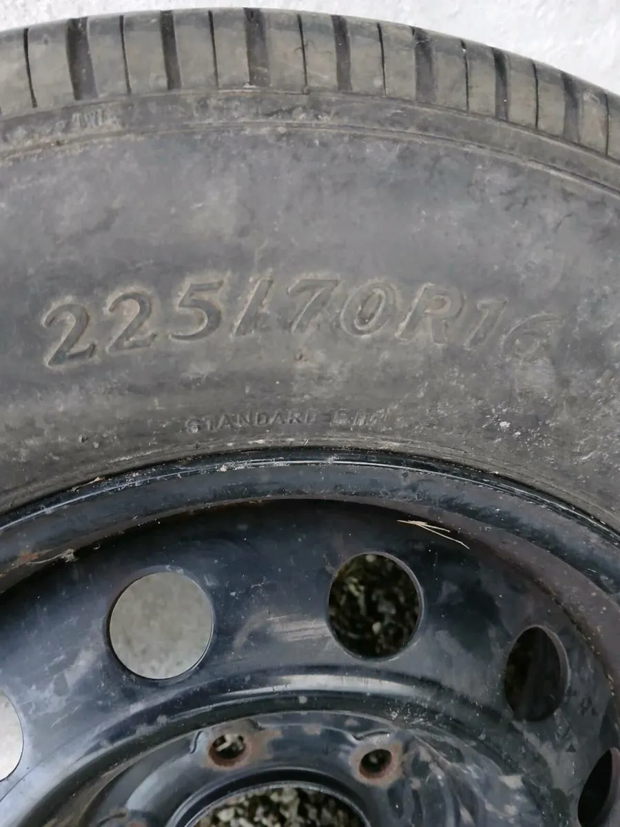 Tyre and rim for sale. - Image 2