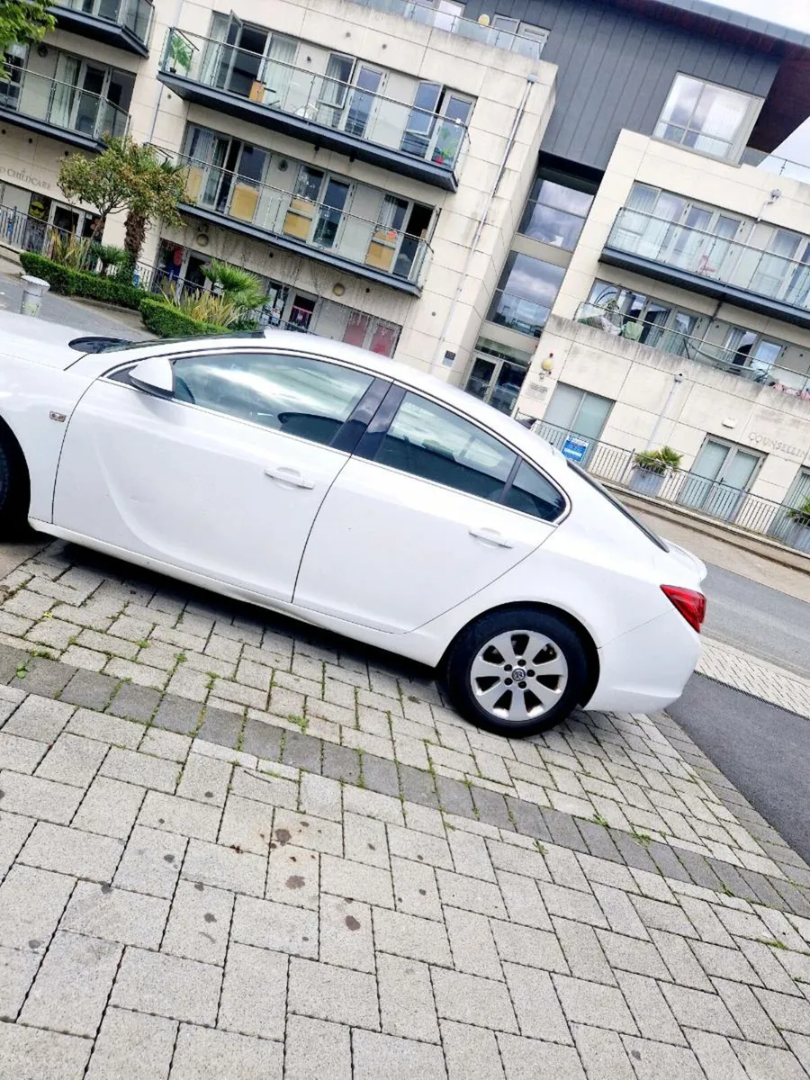 Vauxhall insignia - Image 1