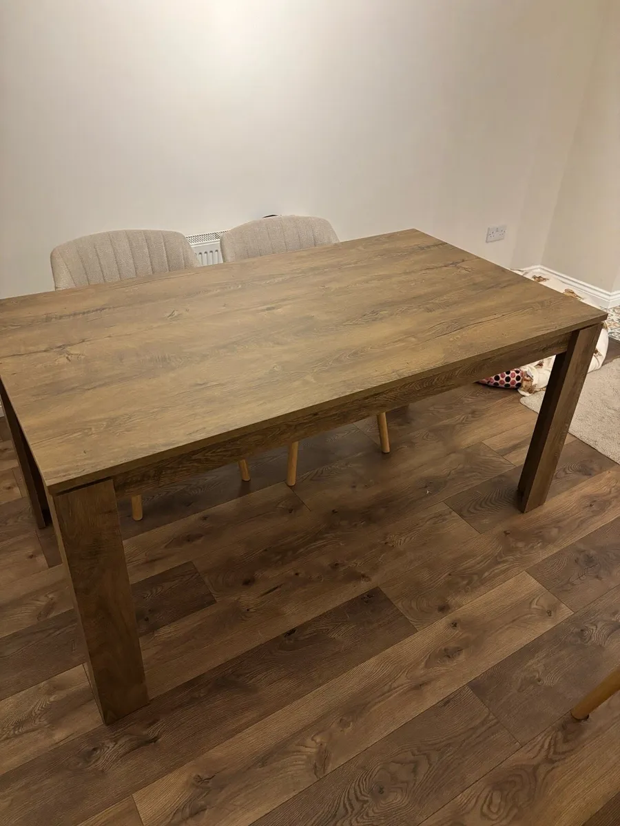 Kitchen Table and chairs - Image 2