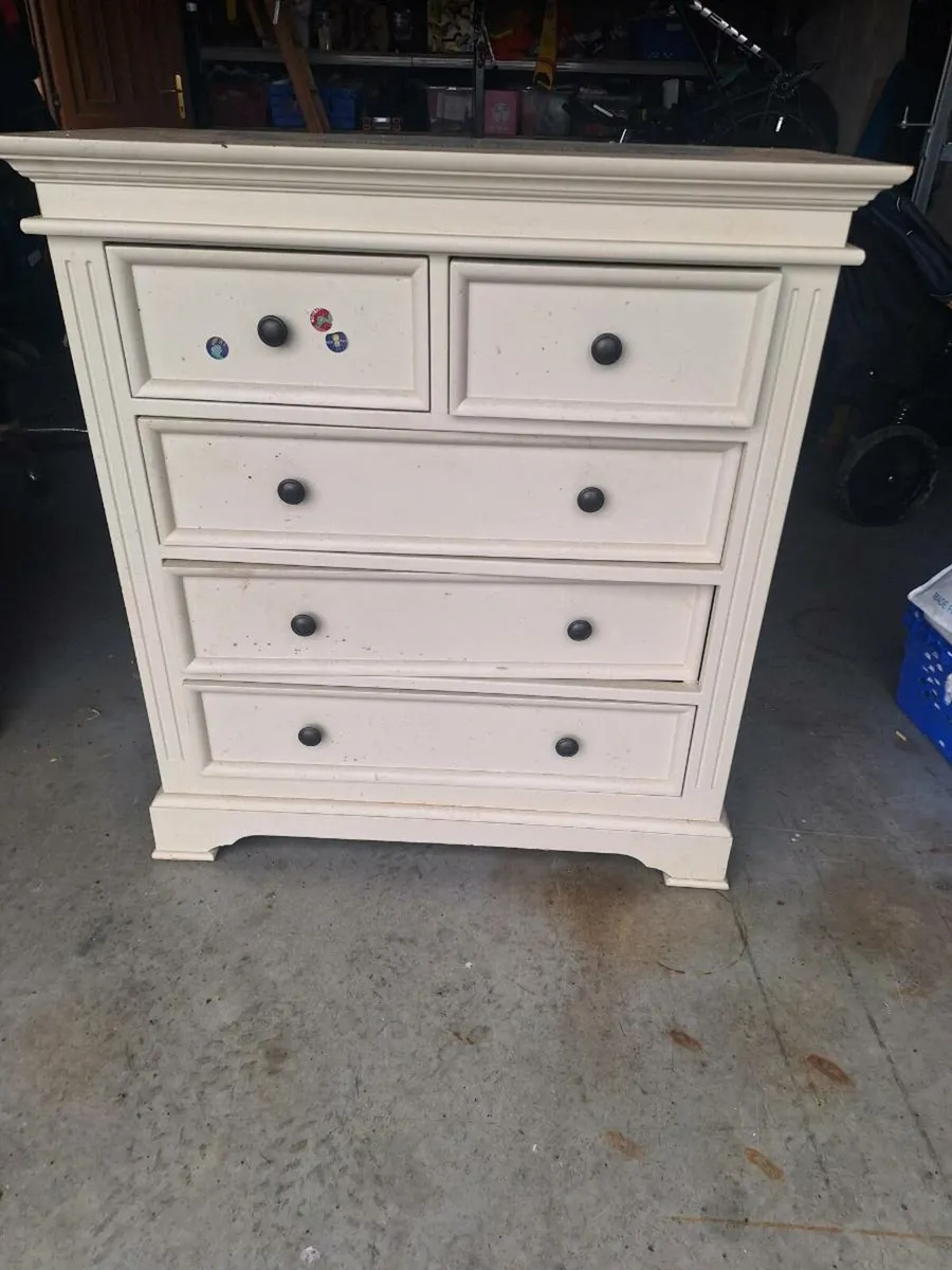 Chest of drawers - Image 1