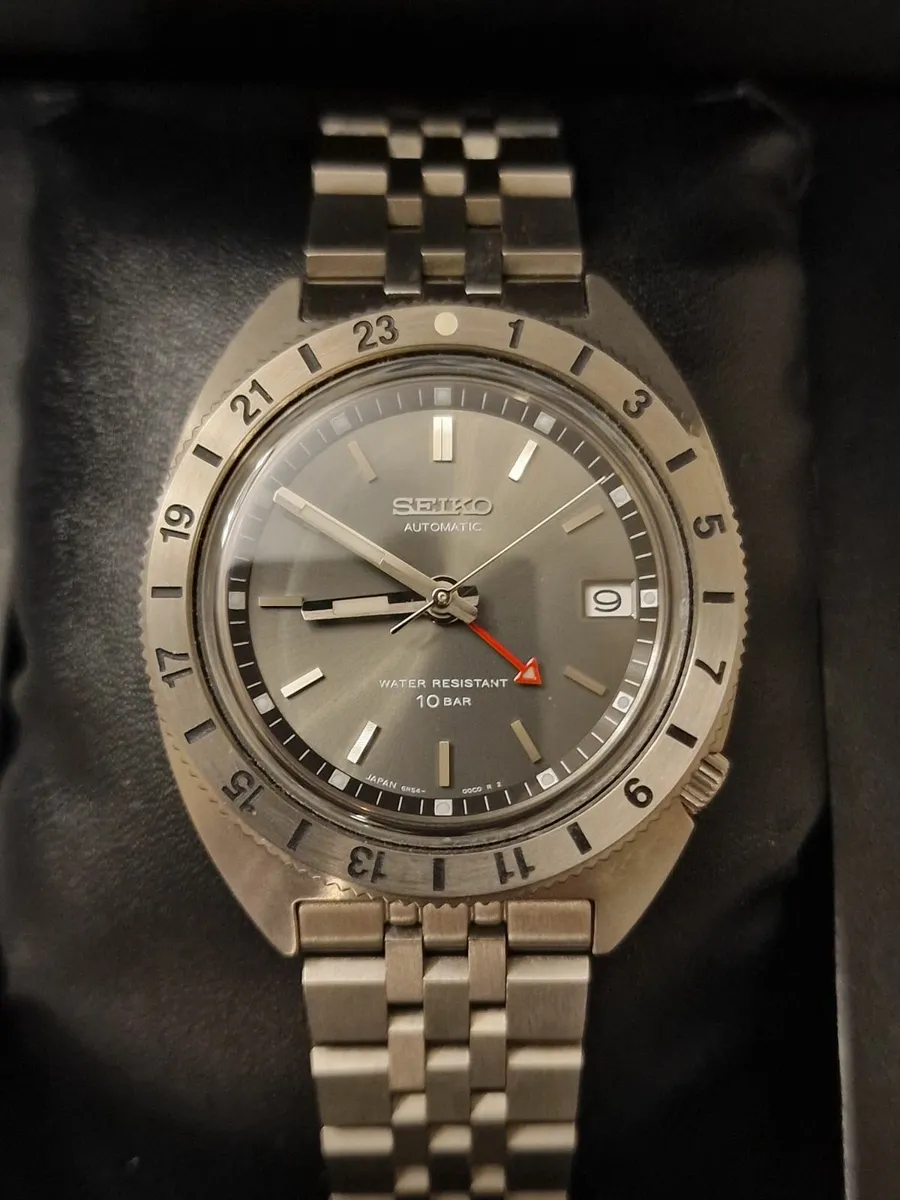 Seiko Navigator Timer Limited Edition - SPB411J1 - Image 1