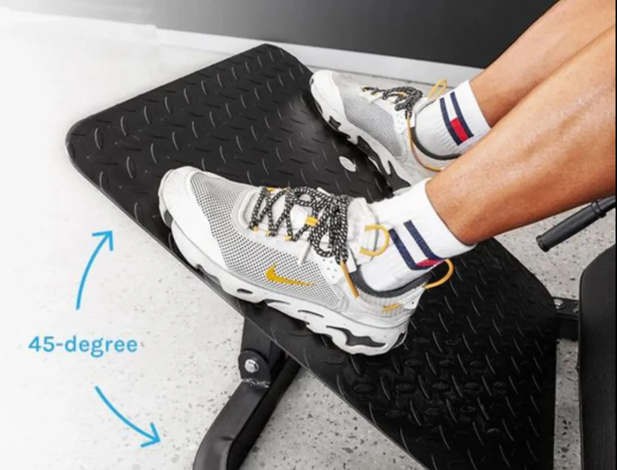 Leg Press/ Hack squat 2in1 Machine (new in box) - Image 2