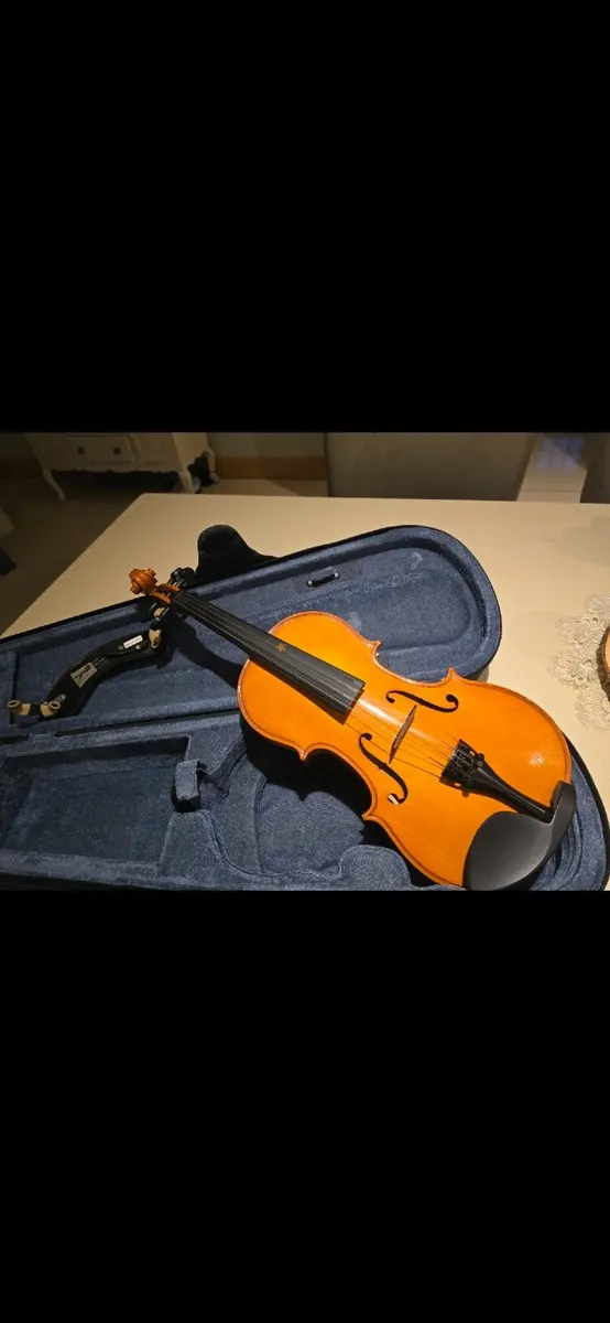 Violin - Image 1