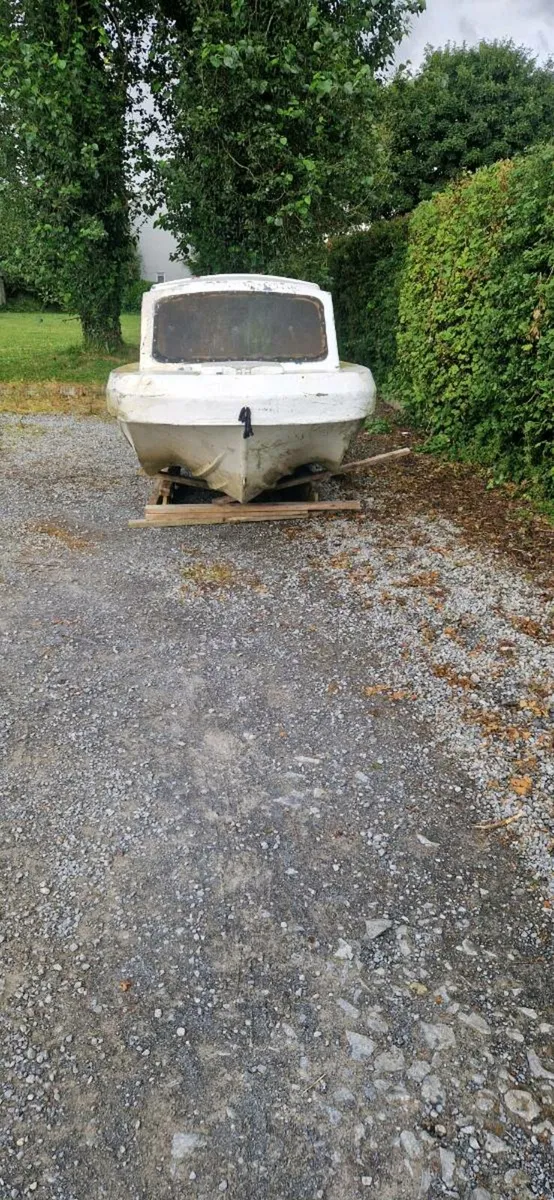 Boat to renovation - Image 1