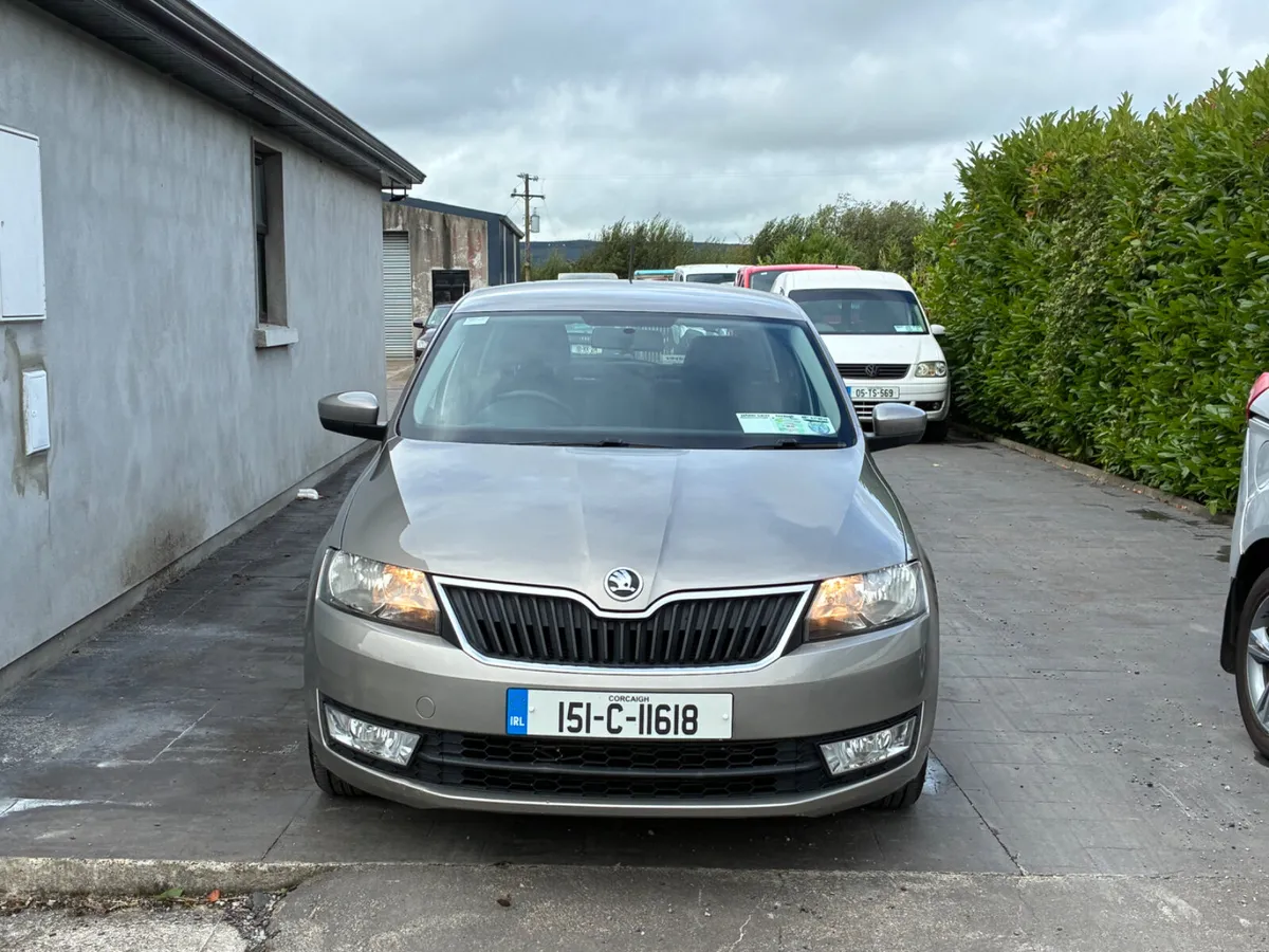 Skoda Rapid 2015 - Image 2