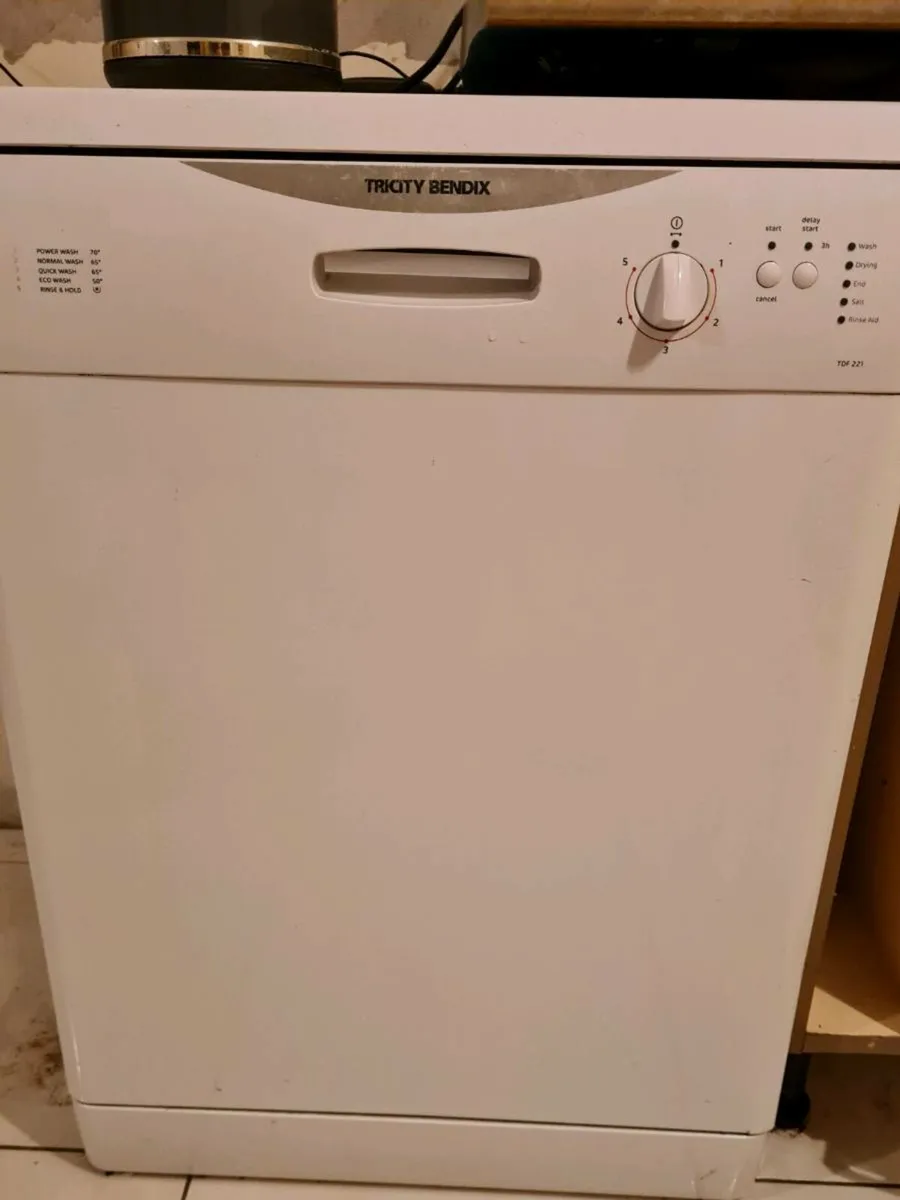 Dishwasher full size, not integrated - Image 1