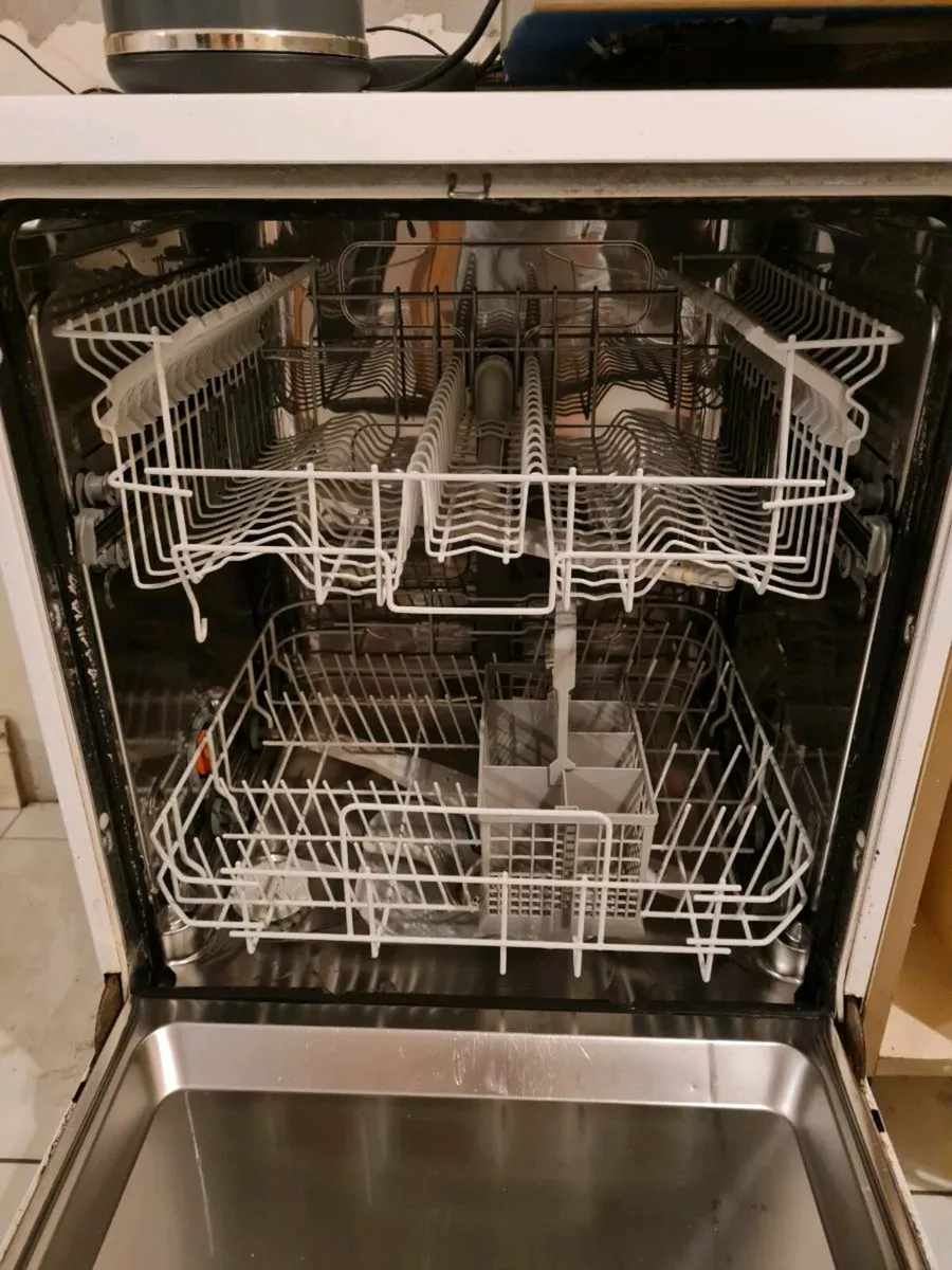 Dishwasher full size, not integrated - Image 2