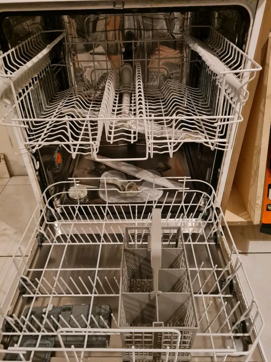 Dishwasher full size, not integrated - Image 4