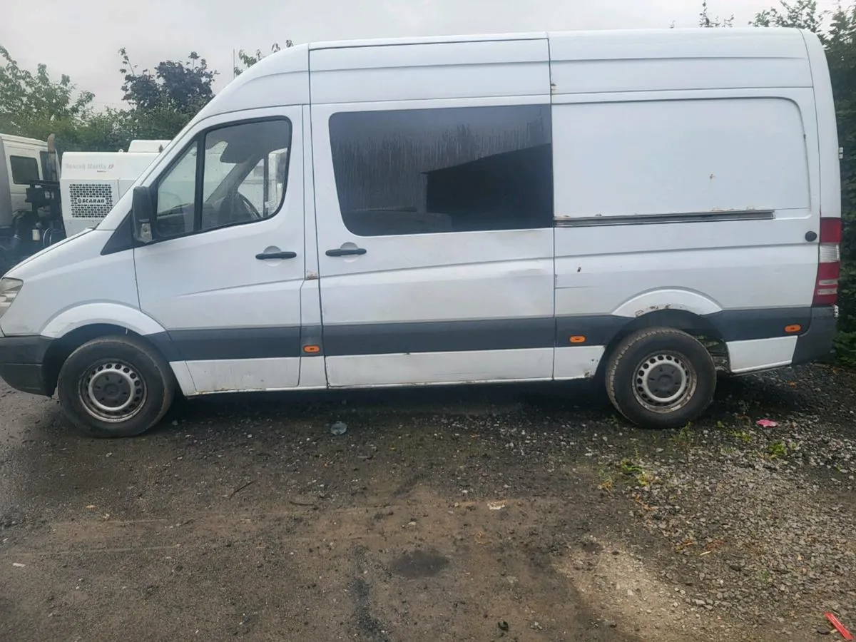 2013 mercedes sprinter - Image 4