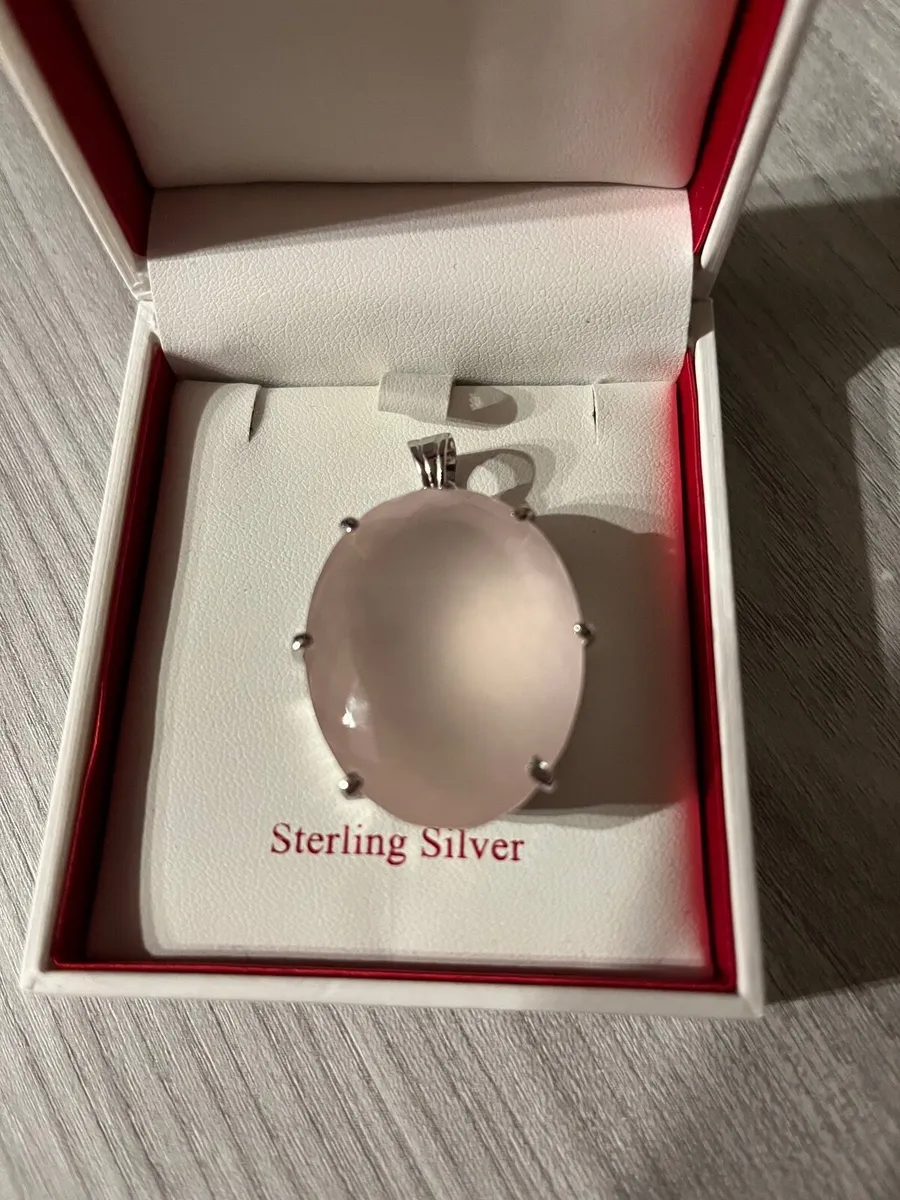 Pendant - Image 1