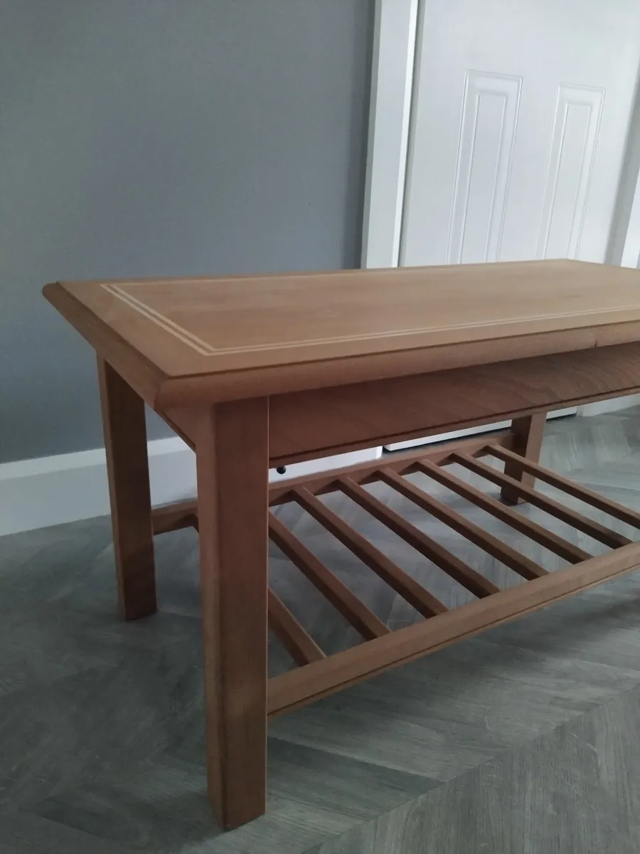 Coffee table - Image 1
