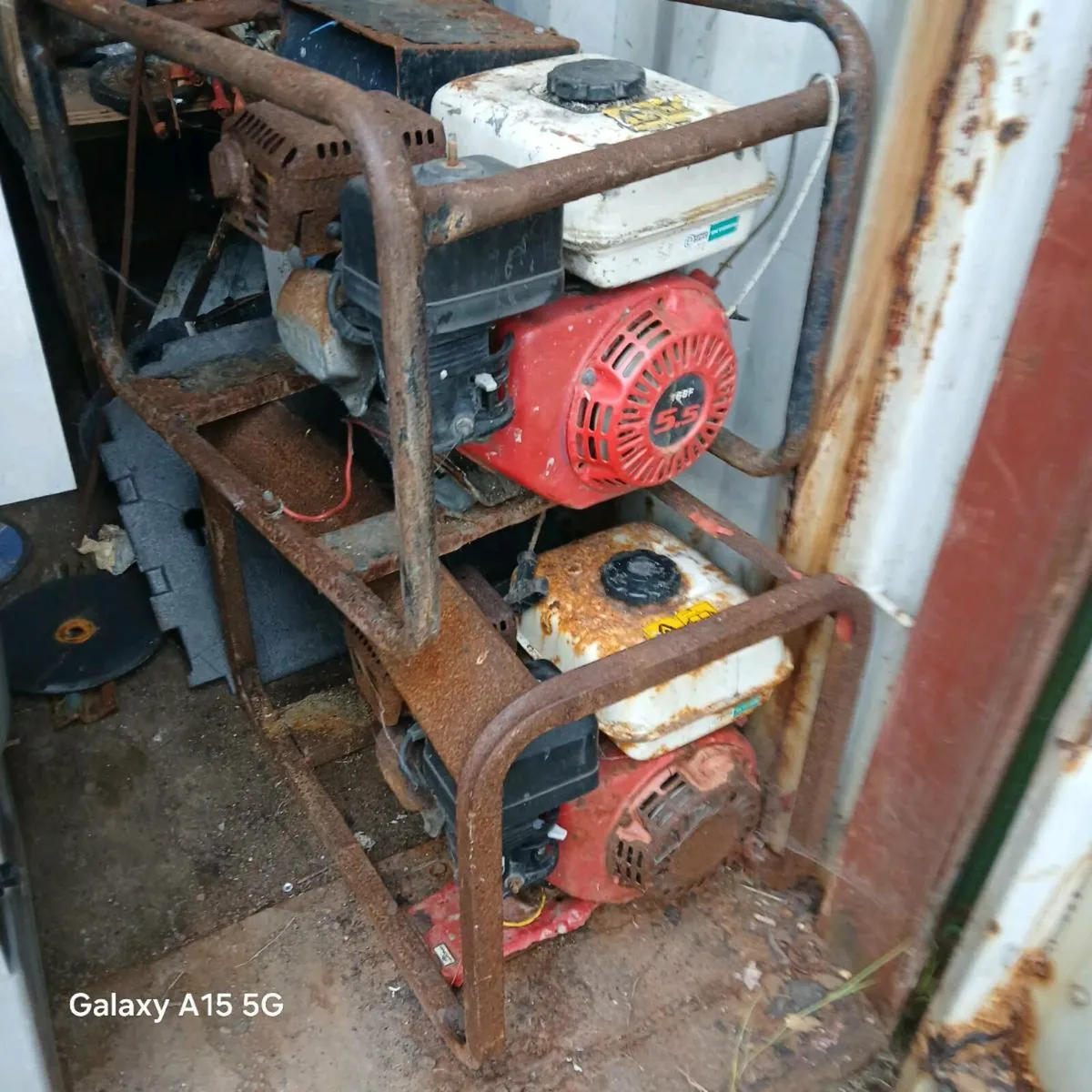 Honda generator x 2 - Image 1