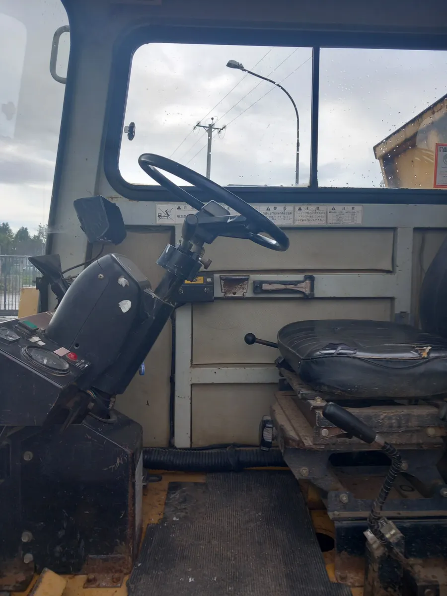 excavator - Image 2