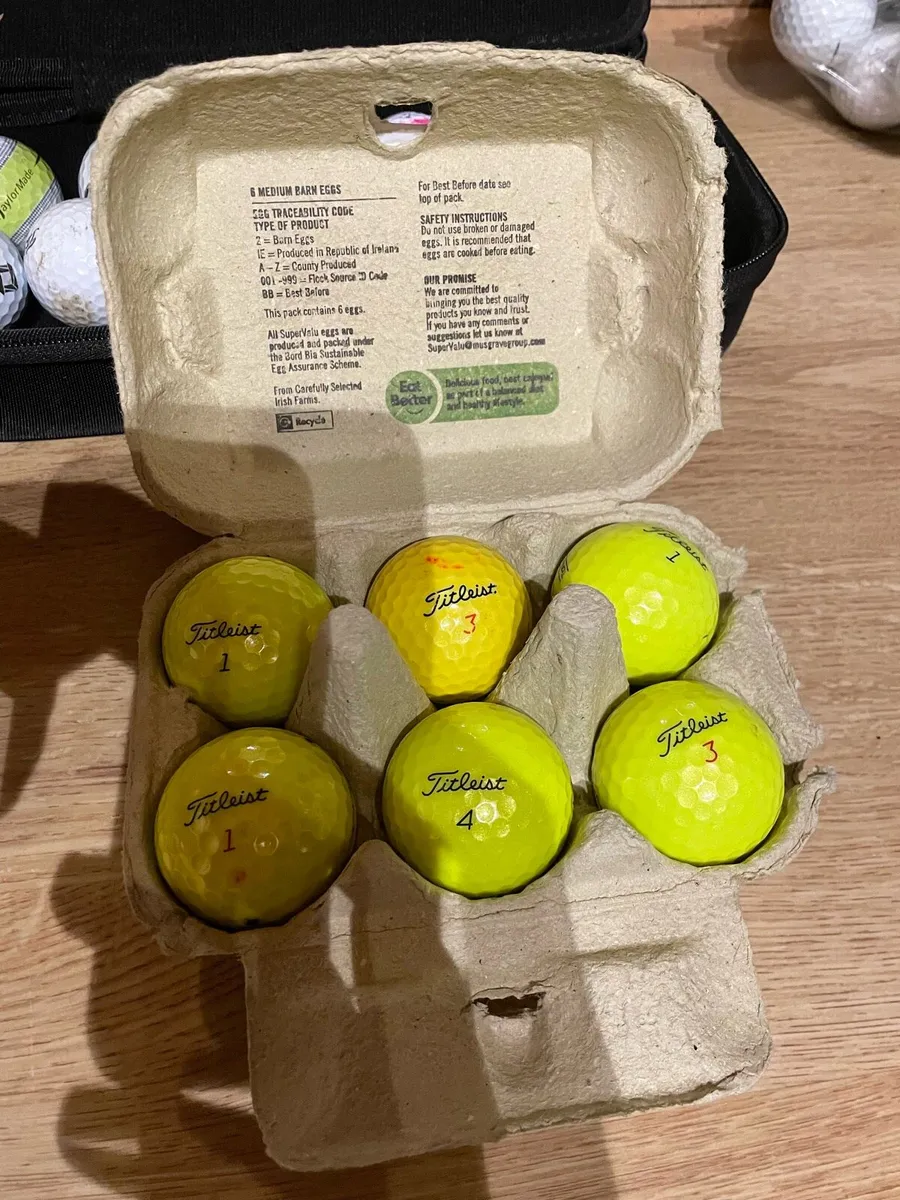 Mix coloured golf balls