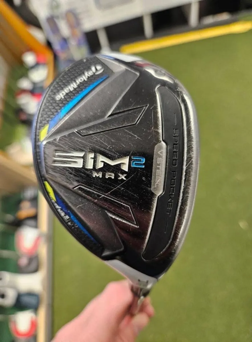 Taylormade Sim2 Max 4 Hybrid - Image 1