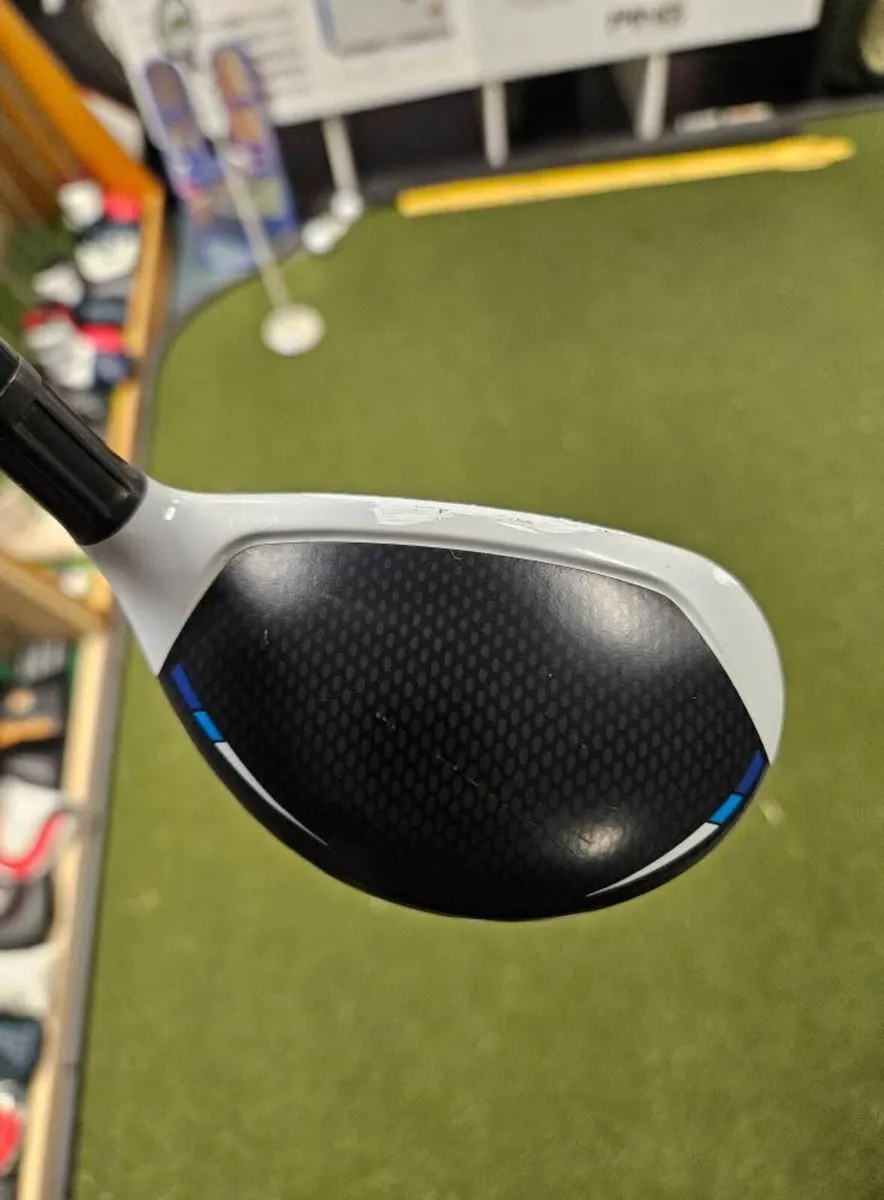 Taylormade Sim2 Max 4 Hybrid - Image 3