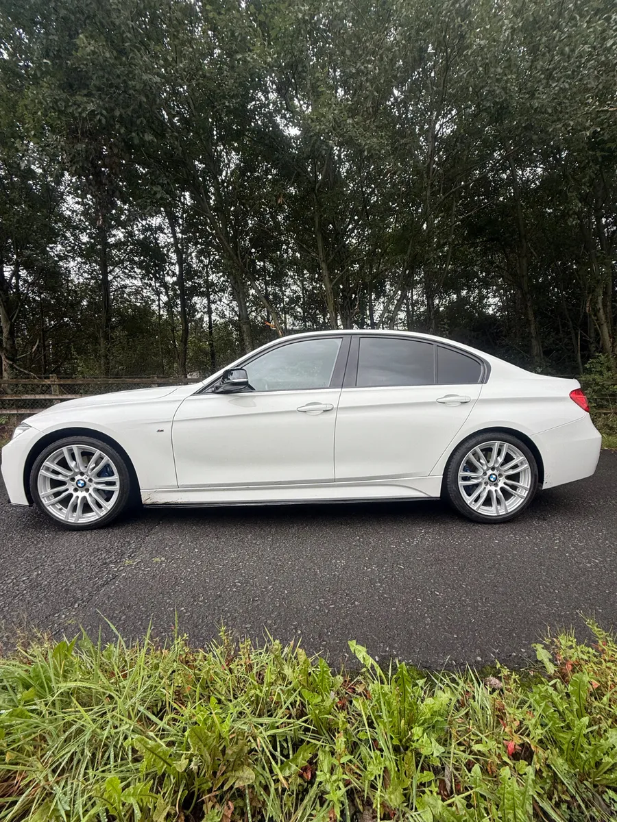 2015 BMW 320D M SPORT SHADOW EDITION - Image 4